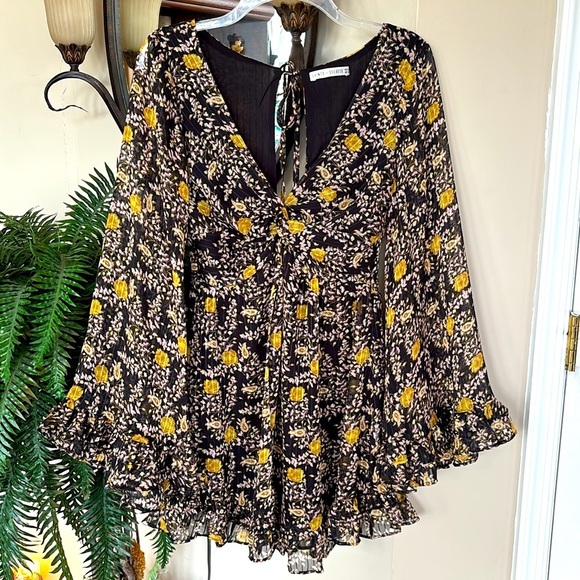 Saints + Secrets Black Yellow Gold Floral Boho Ruffle Long Sleeved Mini Dress - Picture 1 of 15